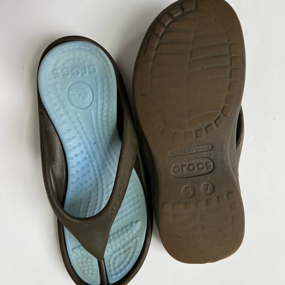 CROCS Brown Strap Flip Flops with Light Blue Footbed - Picture 5 of 5